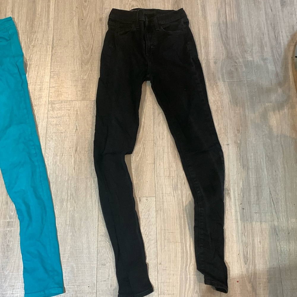 Beautiful faded Joe’s Jeans (skinny jeans)! Only worn a handful of times!